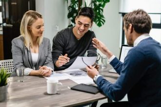 insurance-brokers:-the-smart-way-to-secure-your-financial-future