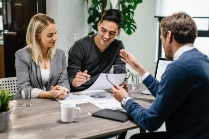insurance-brokers:-the-smart-way-to-secure-your-financial-future